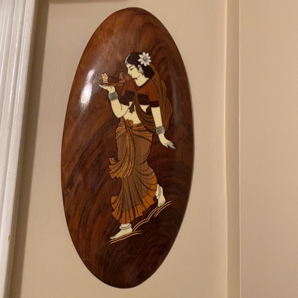 Decor Items - Picture 3 of 9